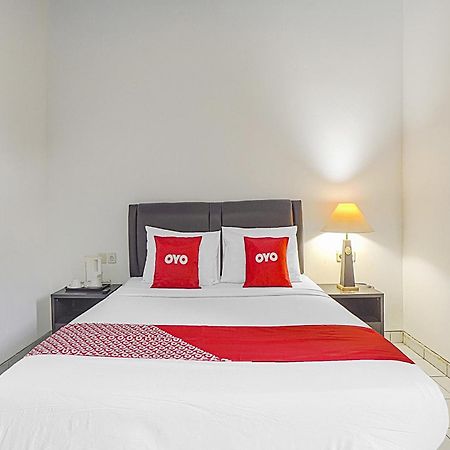 Oyo Life 90589 Palem Garden Hotel Tulungagung Luaran gambar