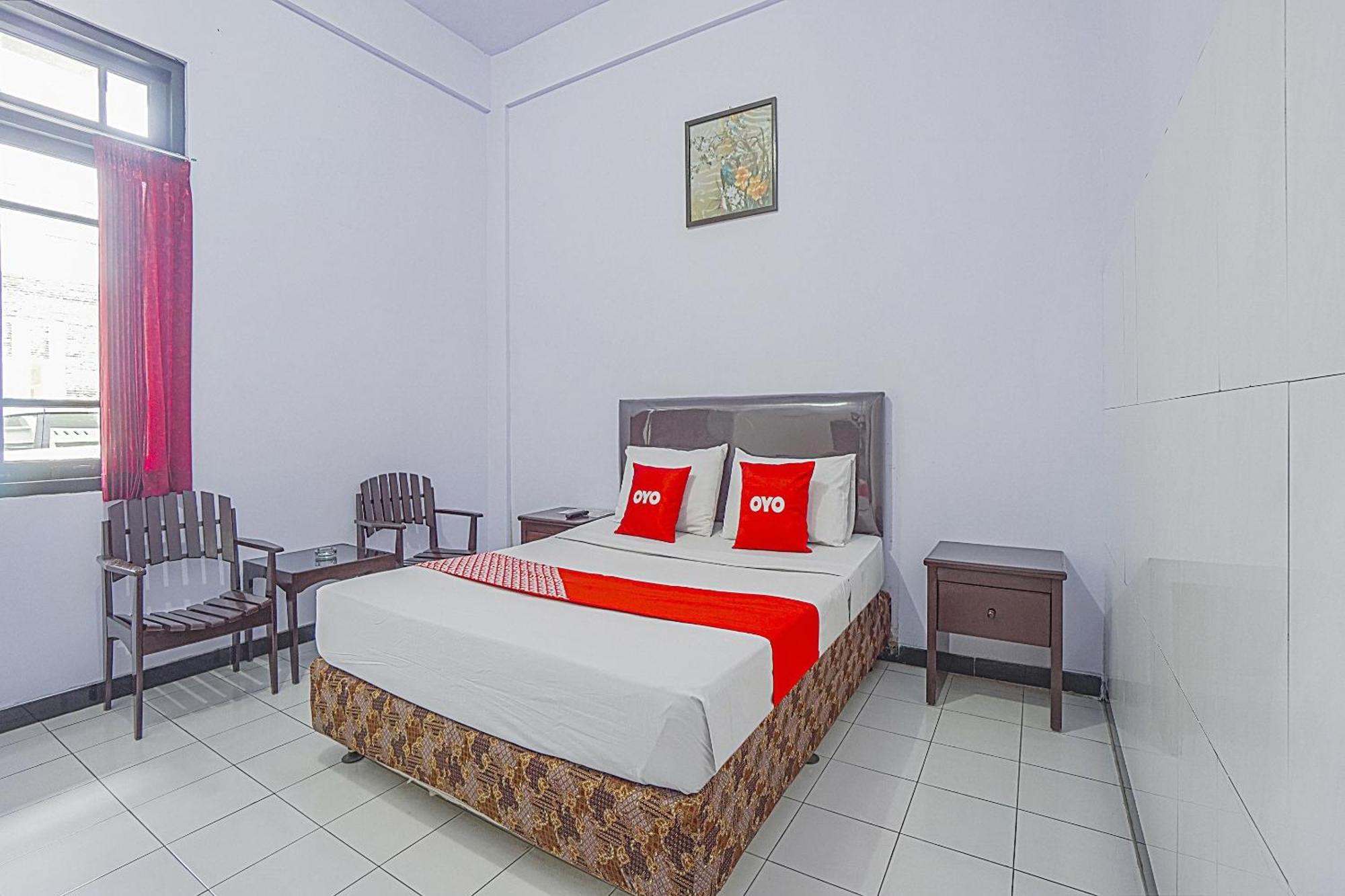 Oyo Life 90589 Palem Garden Hotel Tulungagung Luaran gambar