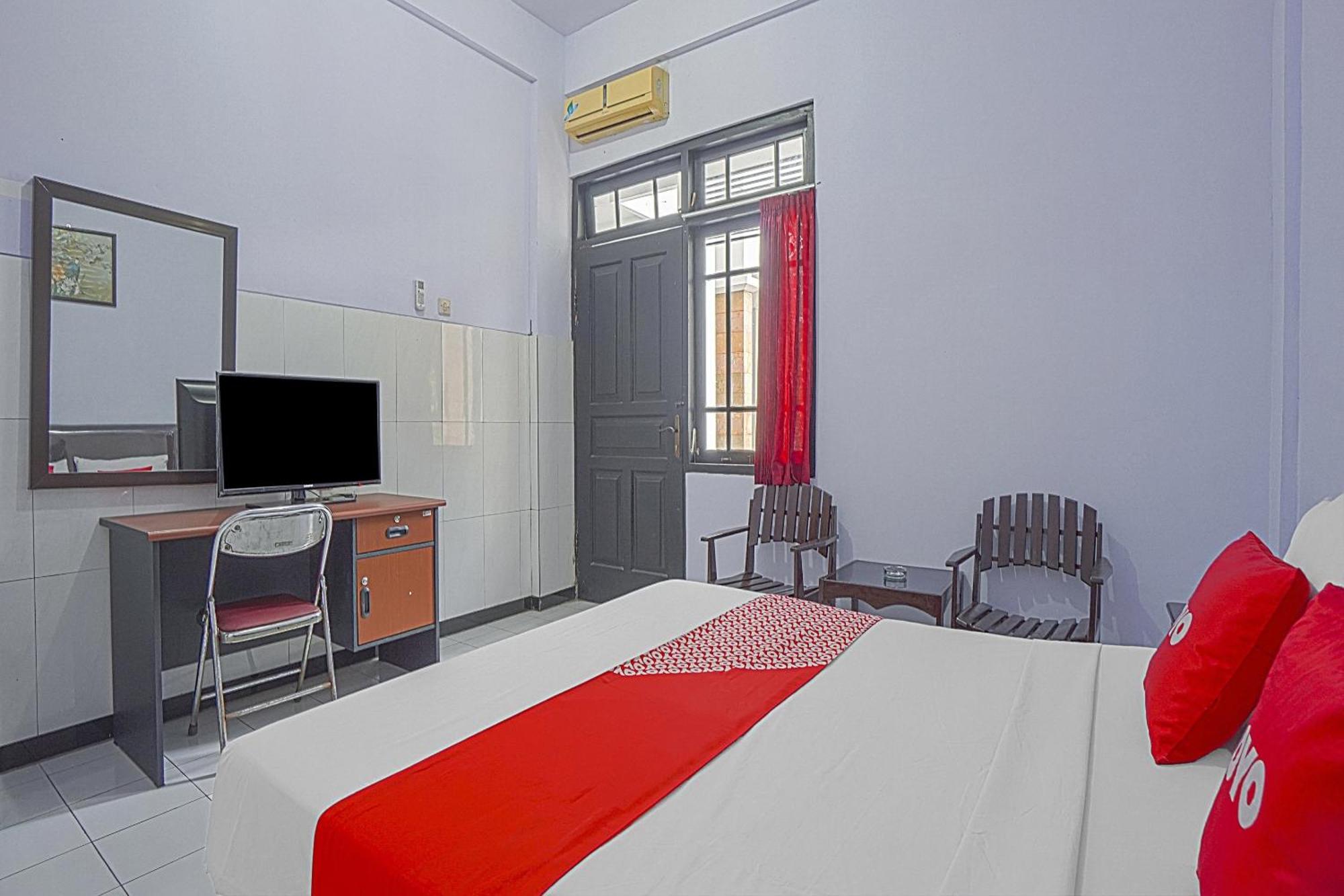 Oyo Life 90589 Palem Garden Hotel Tulungagung Luaran gambar