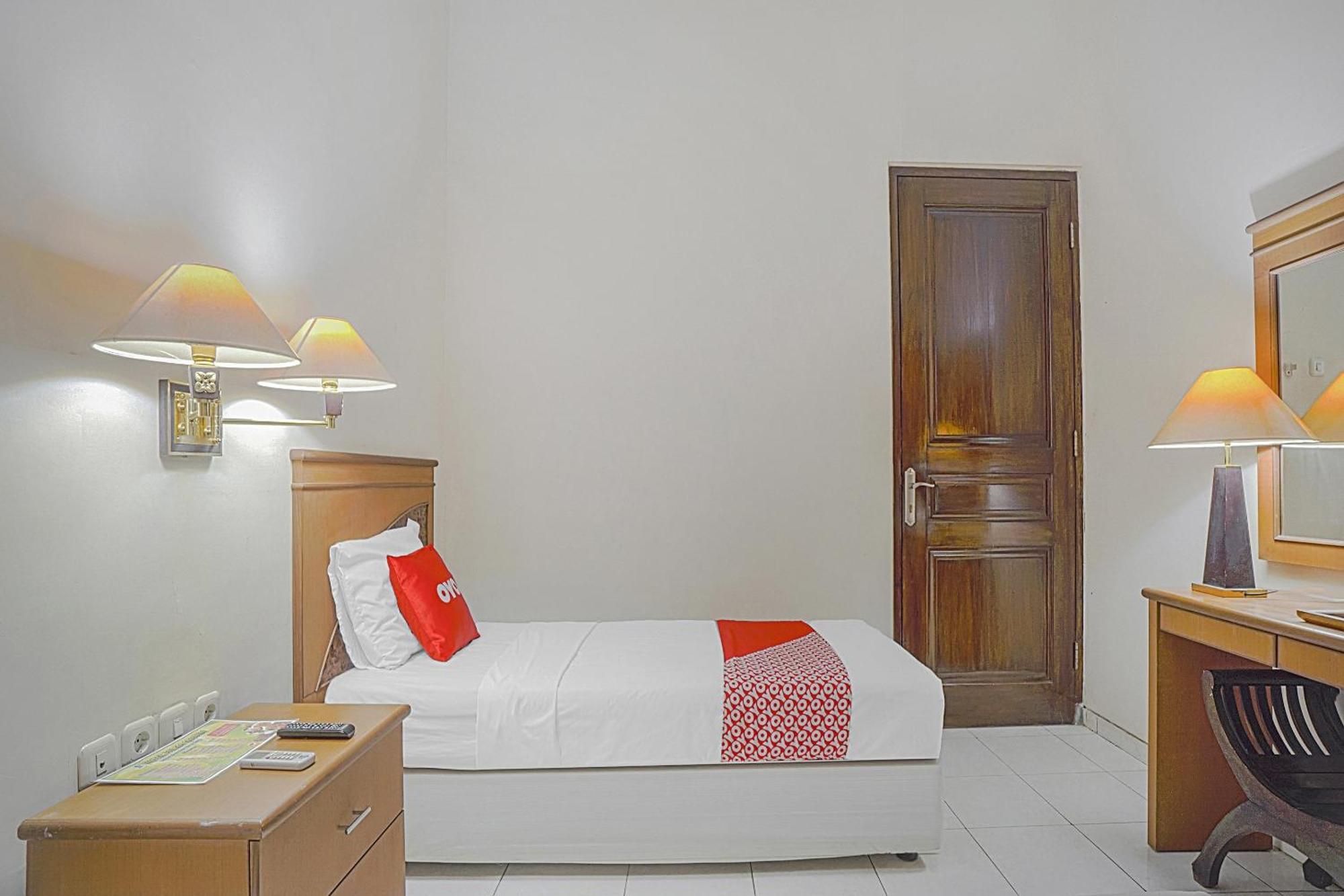 Oyo Life 90589 Palem Garden Hotel Tulungagung Luaran gambar