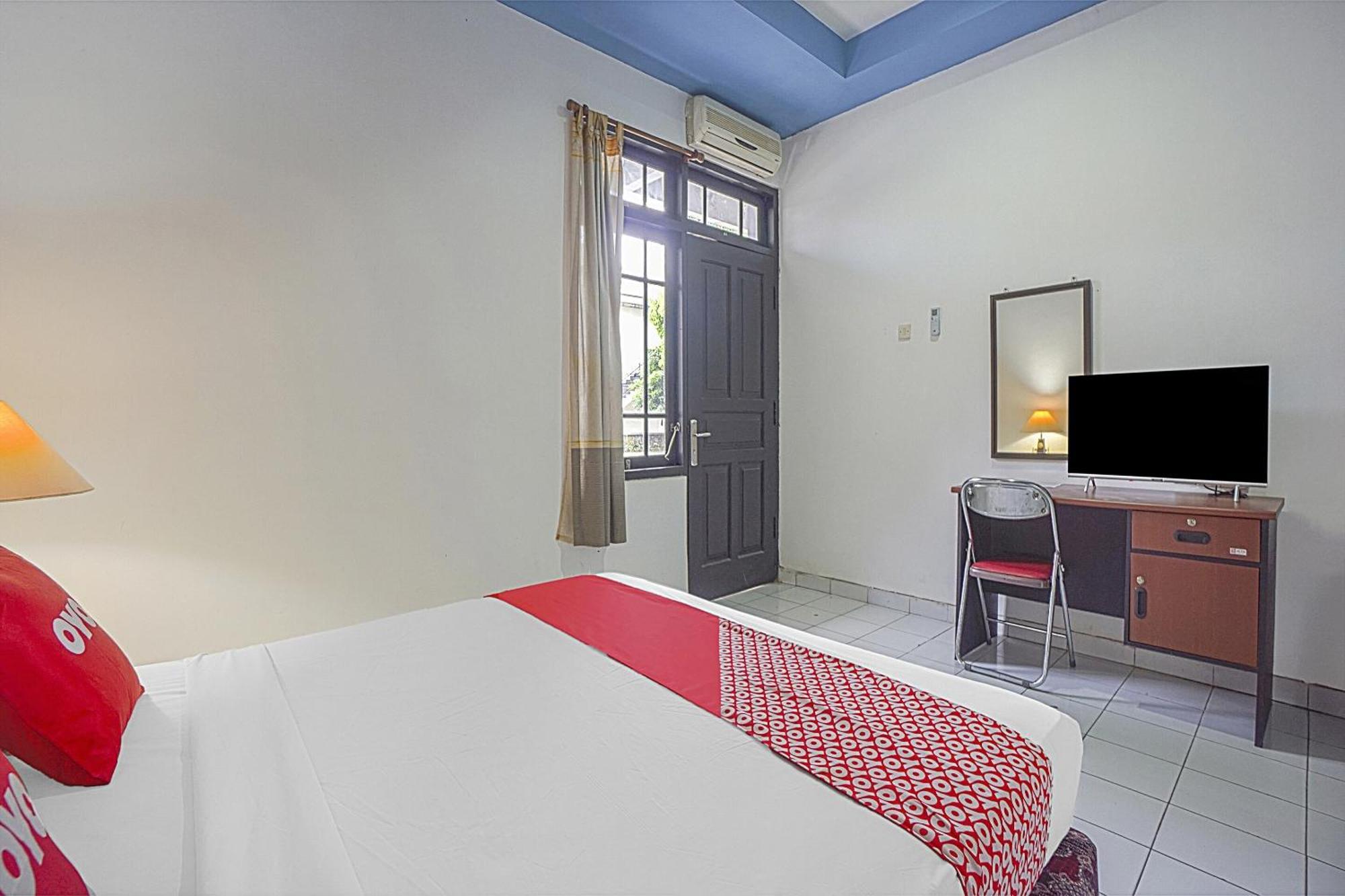 Oyo Life 90589 Palem Garden Hotel Tulungagung Luaran gambar