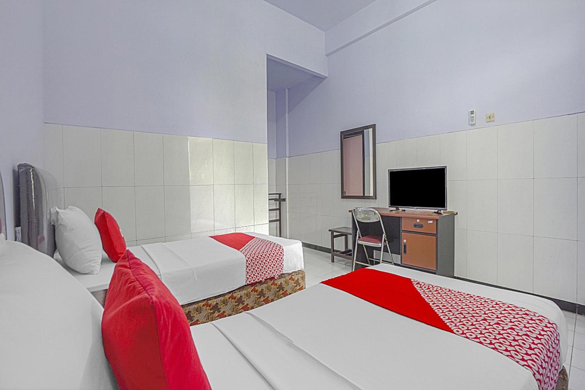 Oyo Life 90589 Palem Garden Hotel Tulungagung Luaran gambar