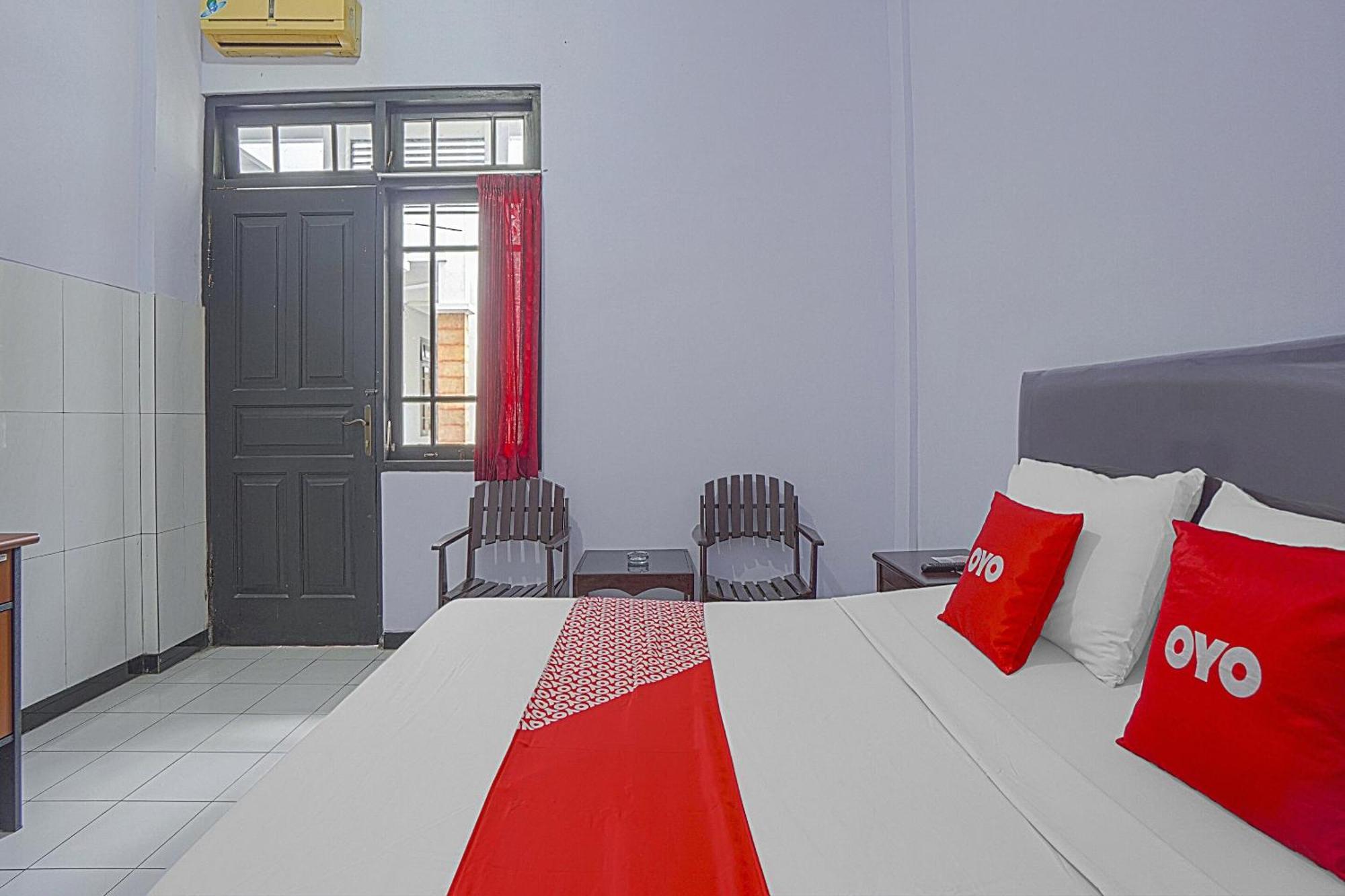 Oyo Life 90589 Palem Garden Hotel Tulungagung Luaran gambar