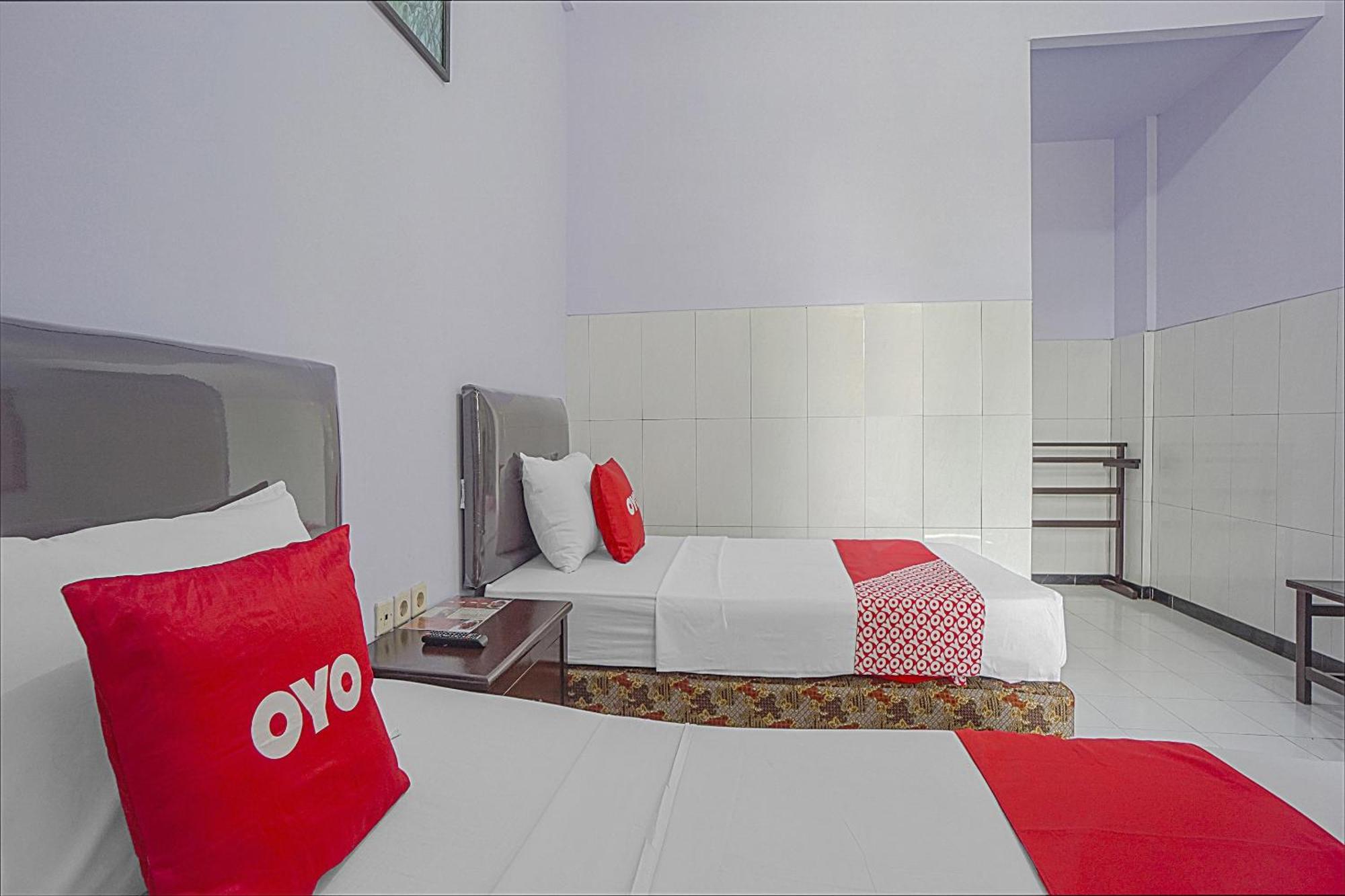 Oyo Life 90589 Palem Garden Hotel Tulungagung Luaran gambar