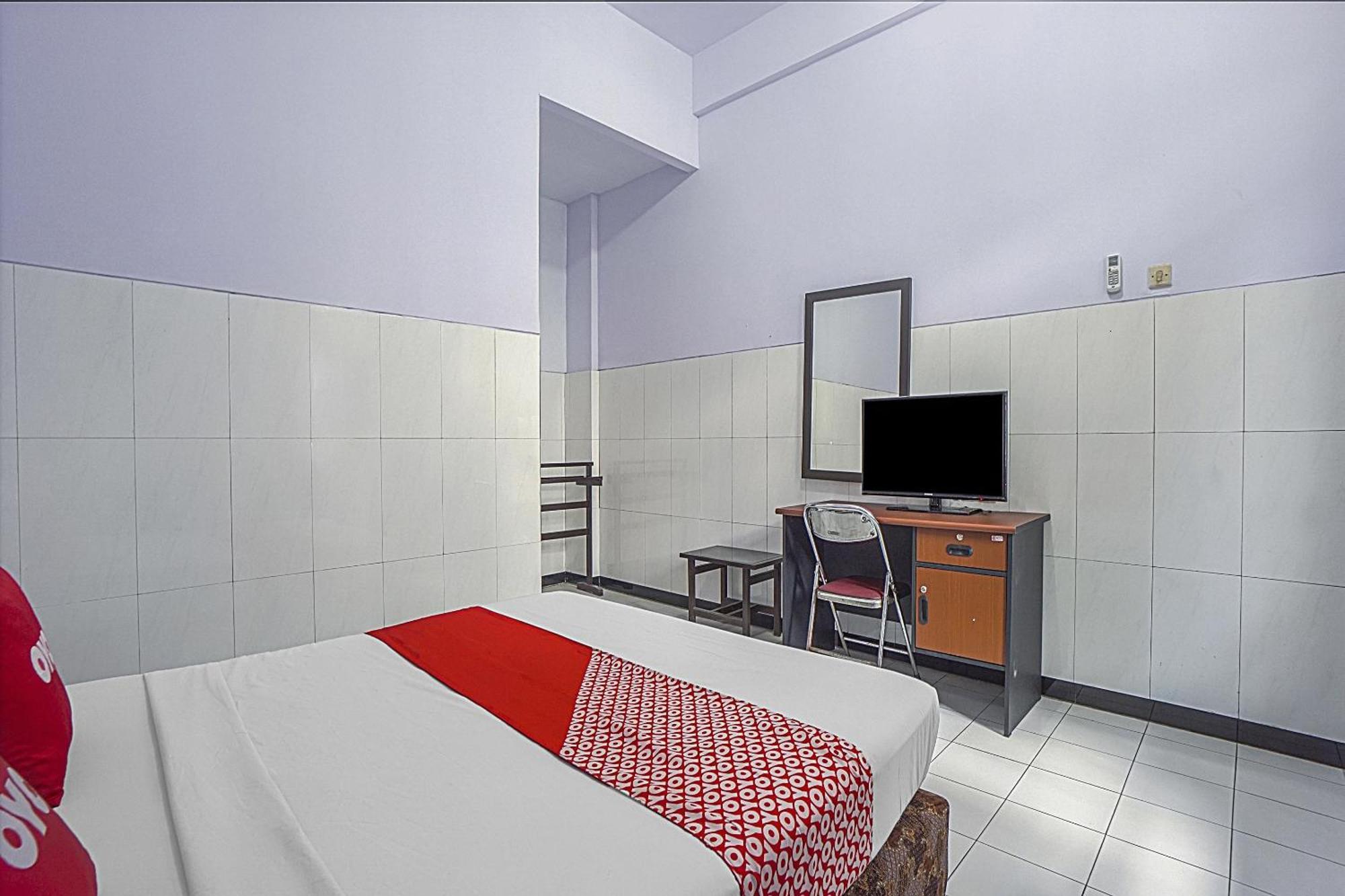 Oyo Life 90589 Palem Garden Hotel Tulungagung Luaran gambar