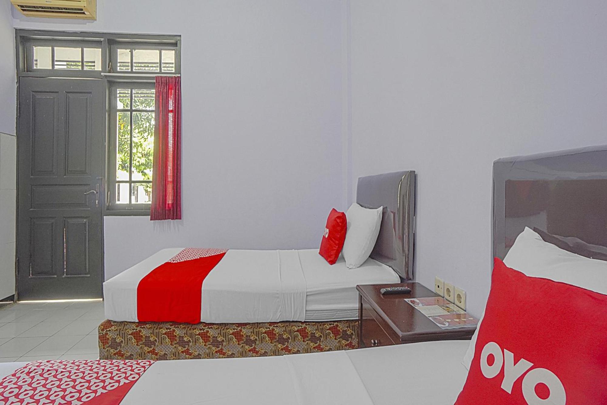Oyo Life 90589 Palem Garden Hotel Tulungagung Luaran gambar