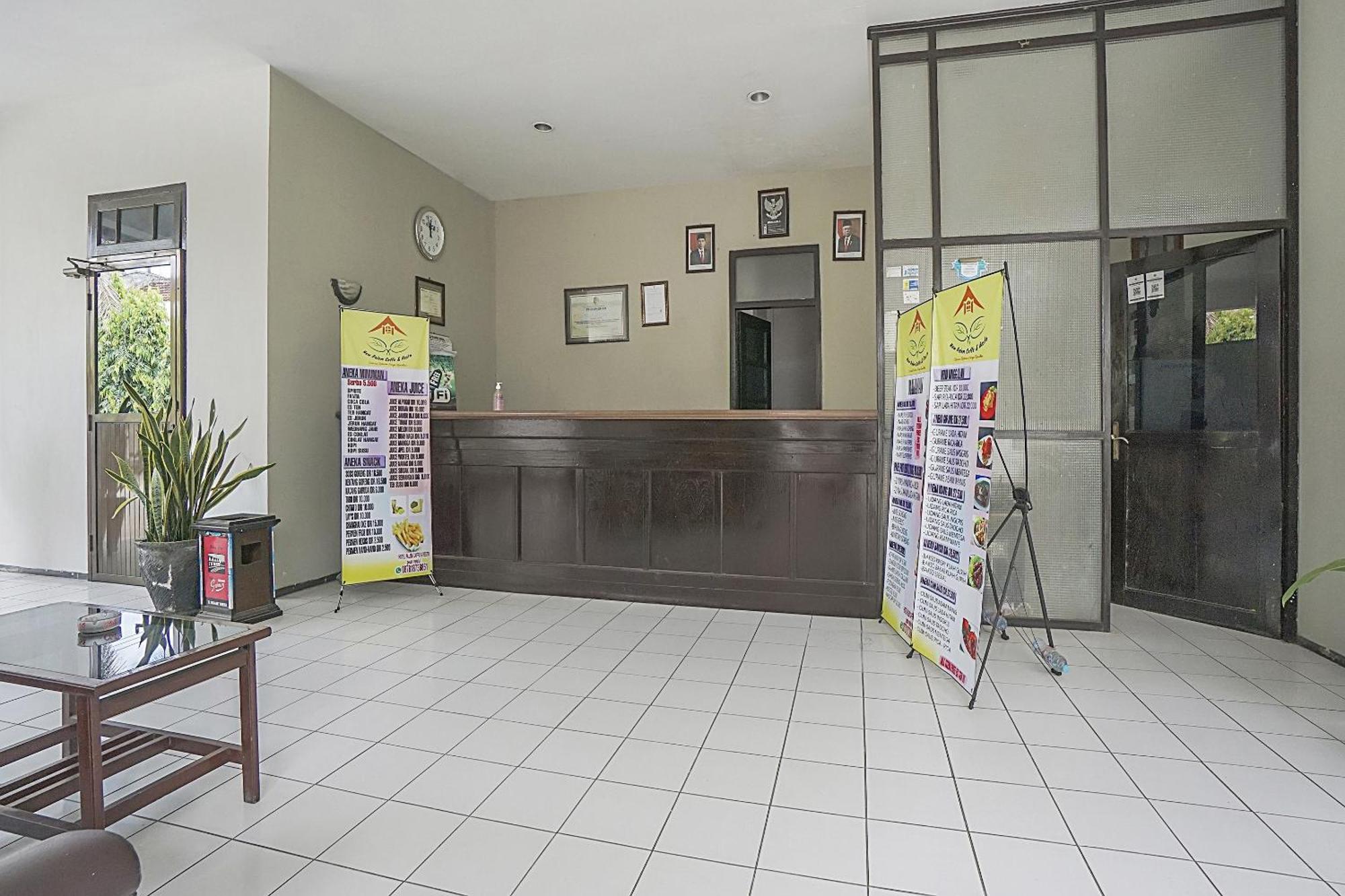 Oyo Life 90589 Palem Garden Hotel Tulungagung Luaran gambar